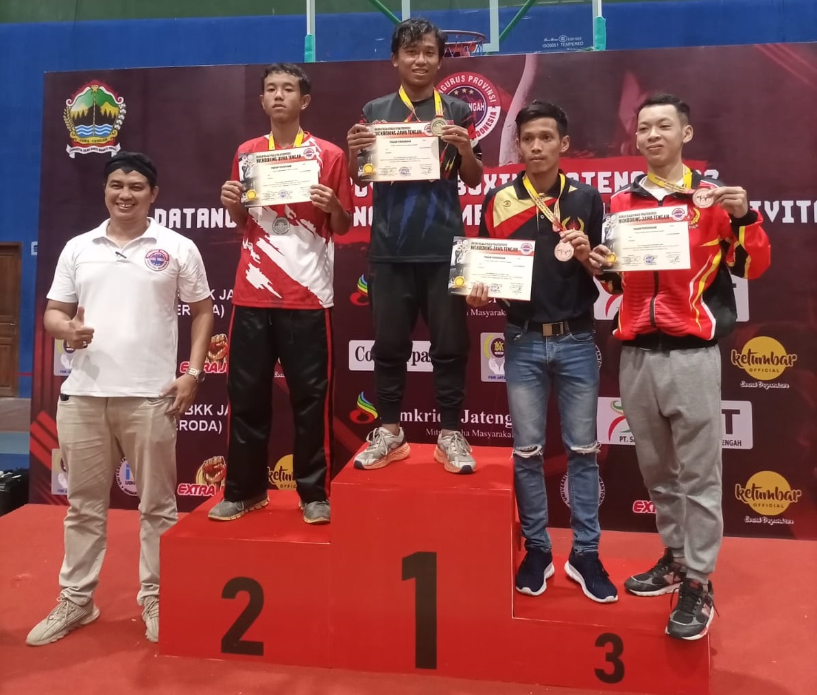 Wahyu Satrio Bimo Raih Juara 1  Kick Boxing Jateng